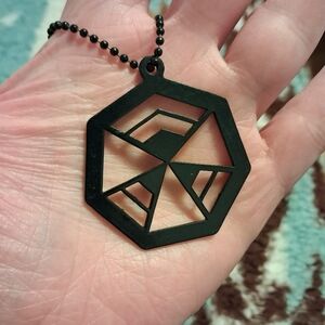 ​⚡️ MENS METAL HEXAGON STEALTH PENDANT ⚡️
